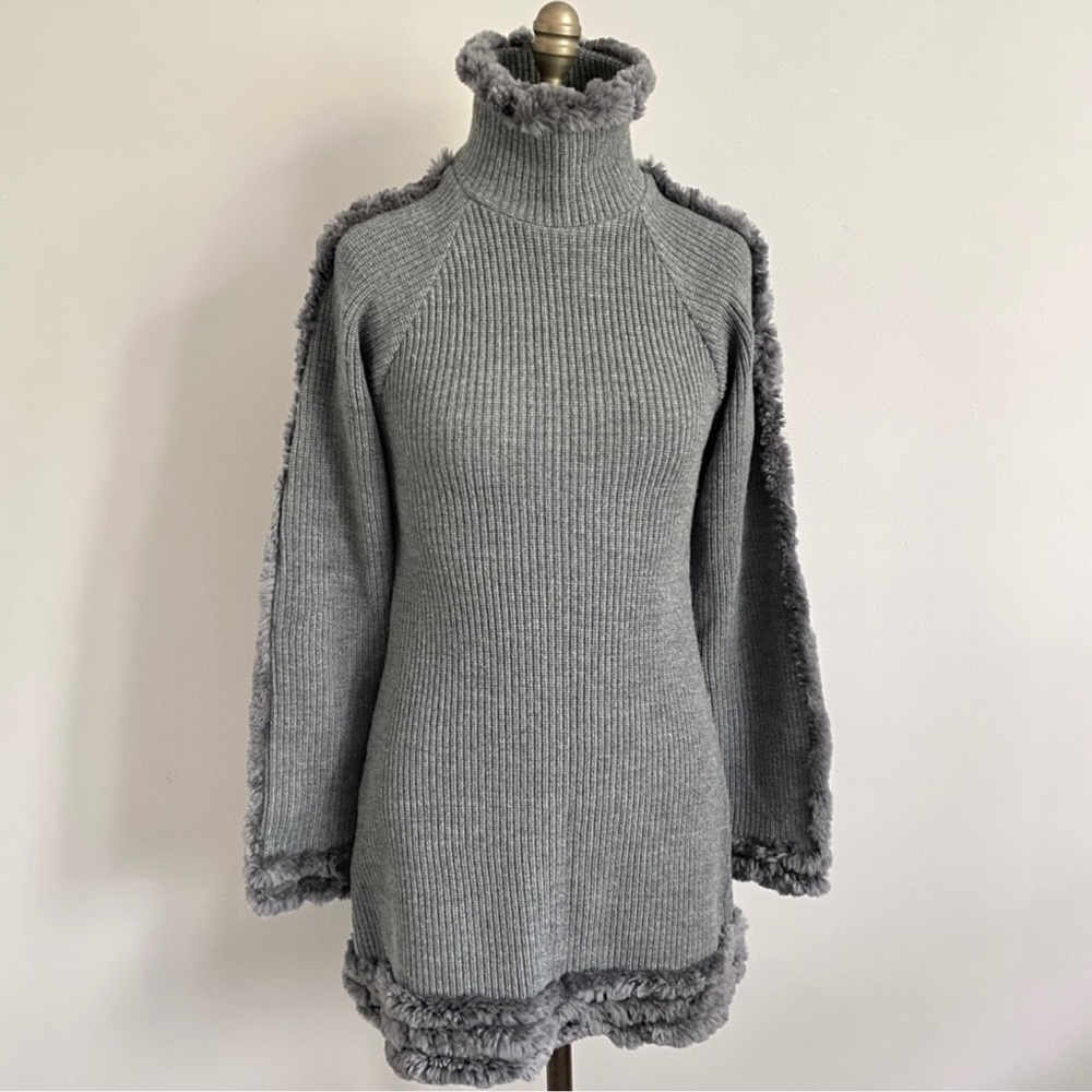 Frett Gray Wool Blend Real Fur Trimmed Turtleneck Tunic Sweater - S 🇨🇦